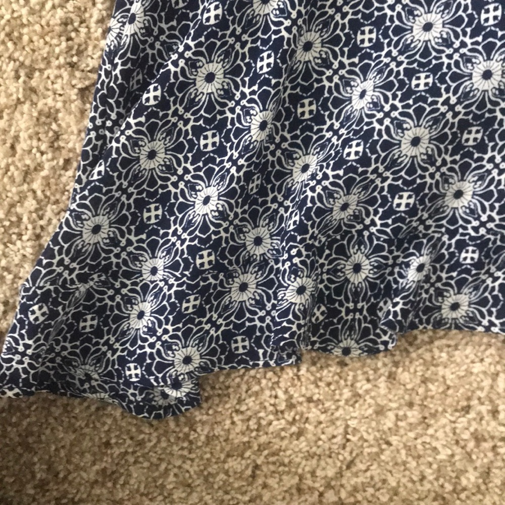 Patterned Tank Top - Picture 3 of 3